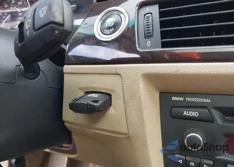 2010 BMW 328I z USA, uszkodzony, nr VIN WBAPH7G59ANM50829